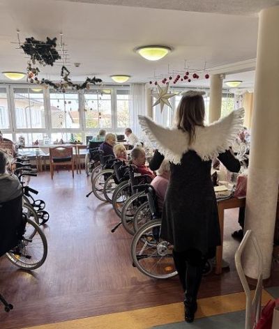 Feierliche Geschenkübergabe im Haus an der Rott – Bild 4